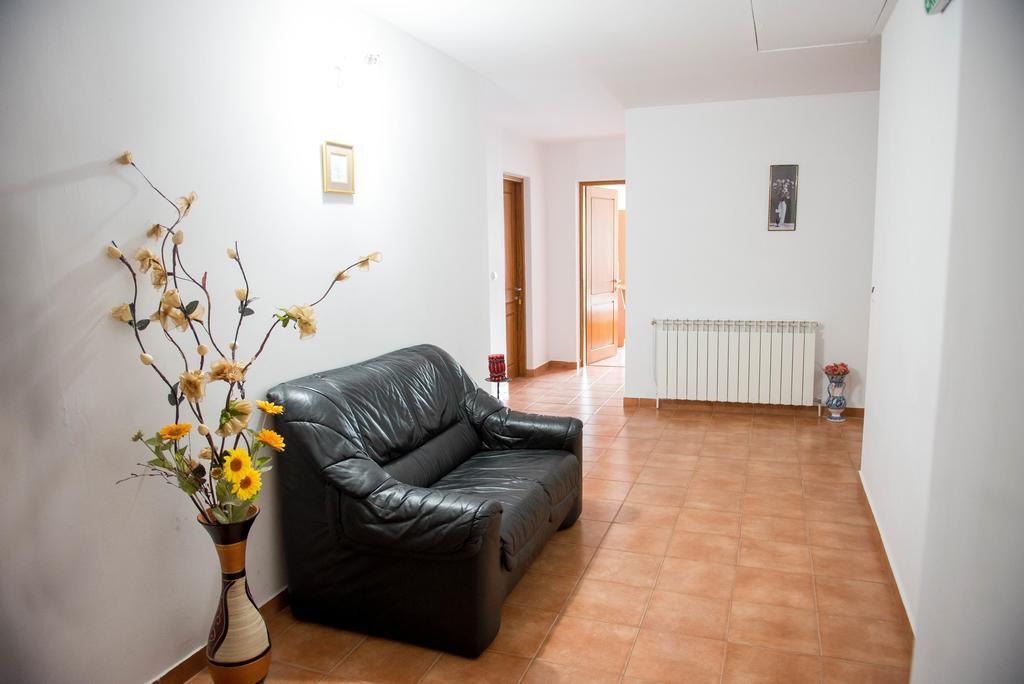 Casa Andreea Ξενοδοχείο Sucevita Εξωτερικό φωτογραφία